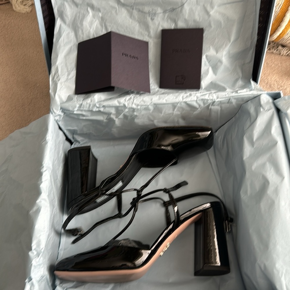 PRADA Slingback Pumps Black Patent Size 36 - Picture 6 of 12